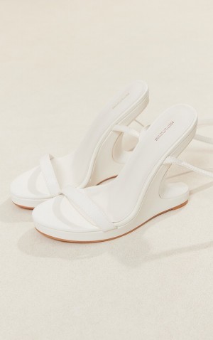 Pretty Little Thing PU Round Tå Spets Up Rem Abstract Cut Out Wedges Höga Klackar Vita | 41SKOYGNV
